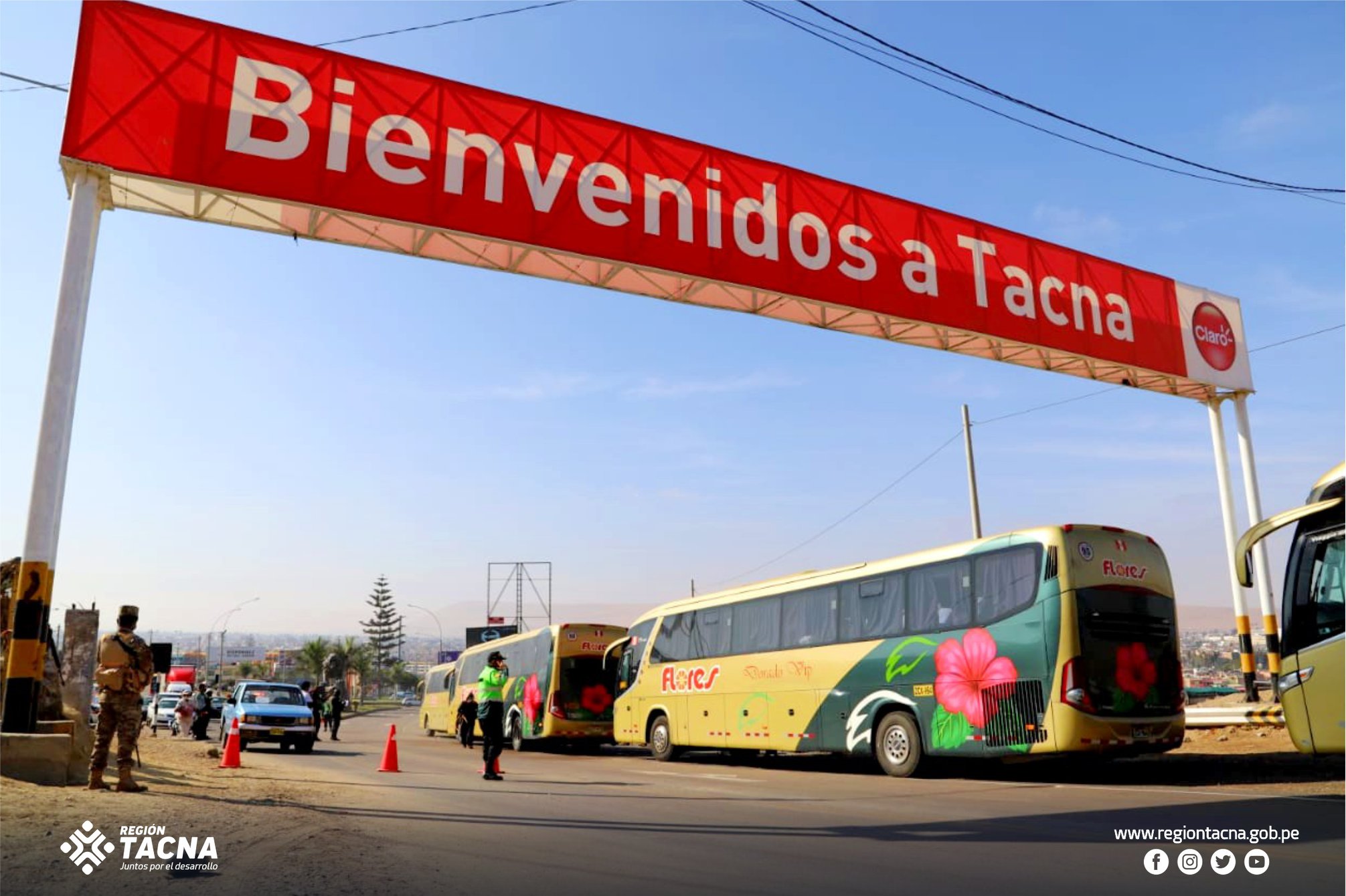 Tacneños varados en Lima llegaron en cuatro buses a la región