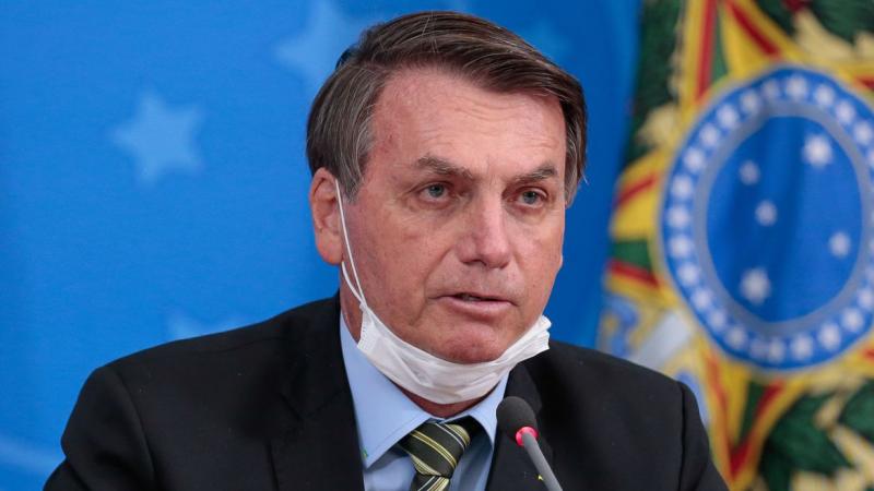 Tribunal Penal Internacional recibe denuncia por lesa humanidad contra Bolsonaro