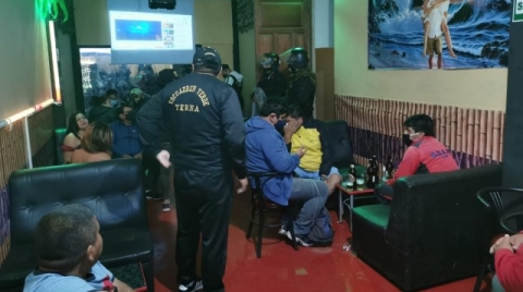 Detenidos en cantina celebraban día de Tacna