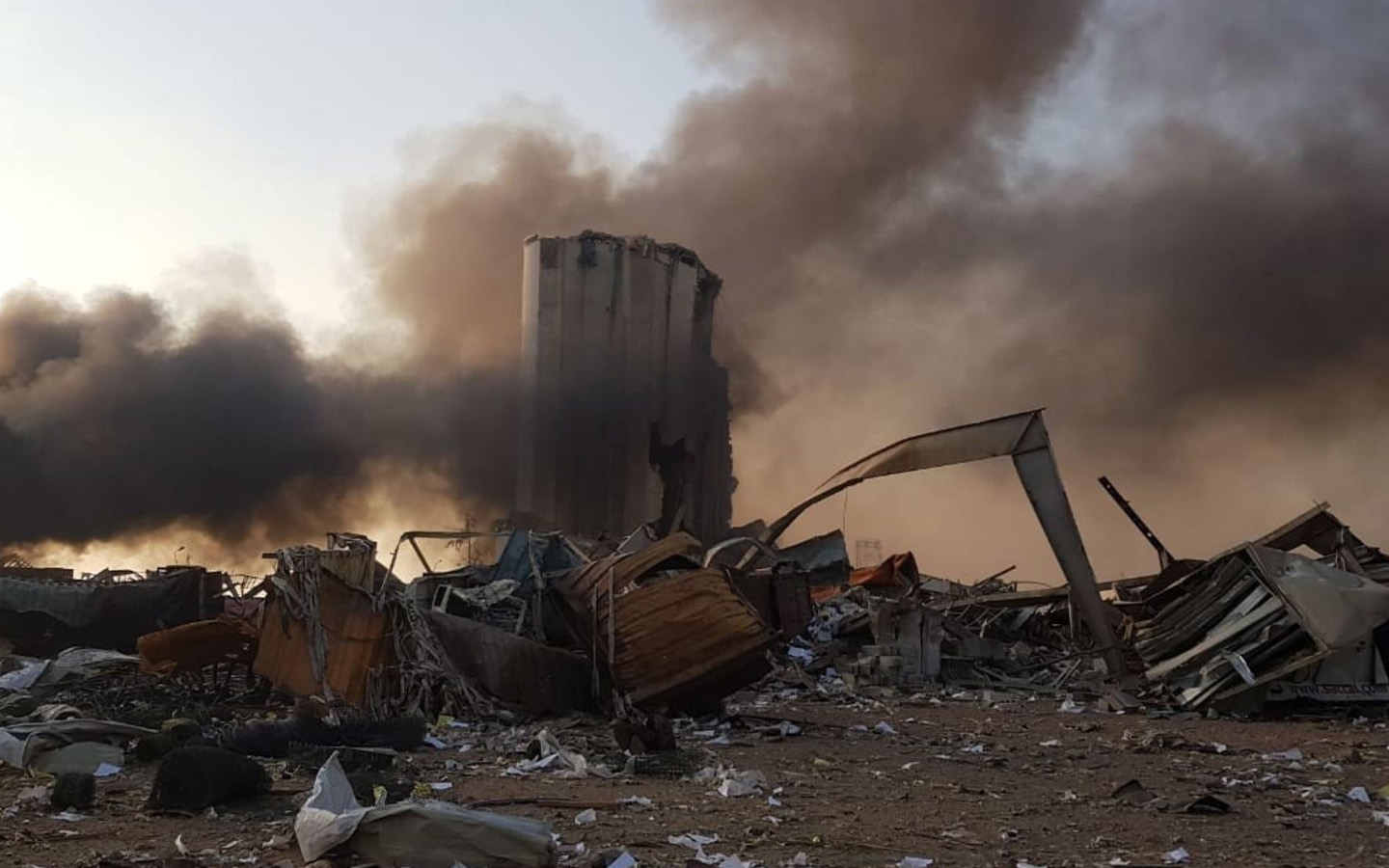 Beirut: Almacén con 2,750 toneladas de nitrato de amonio causó la explosión