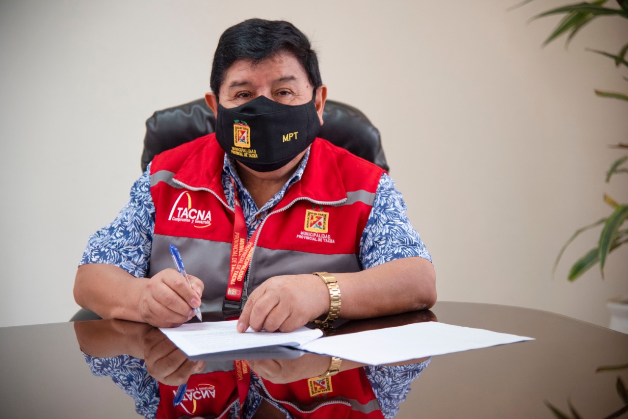 Fiscalía formula acusación en contra del alcalde de Tacna por nombramiento ilegal