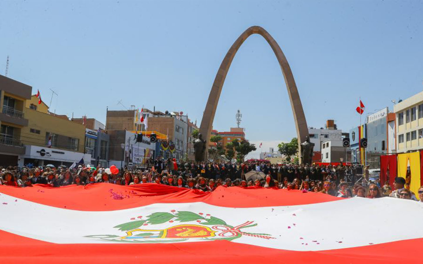 Tacna: Decretan el embanderamiento en toda la provincia por el bicentenario de la Independencia