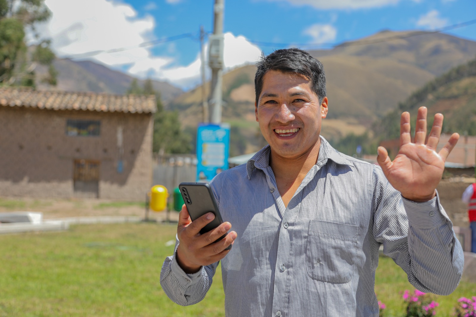MTC firmó adendas con operadores móviles para conectar a 230 localidades rurales con servicios 4G
